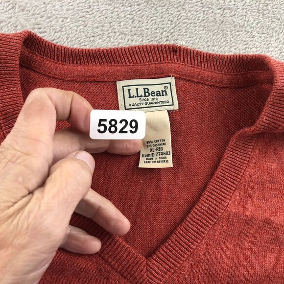 L.L.Bean Mens Sweater Size XL Pullover Classic V-Neck Cashmere Blend Red Casual - Picture 12 of 12